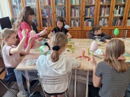 Rok szkolny 2022-2023 - 44 - Warsztaty plastyczne - -wielkanocna pisanka